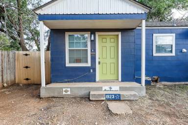 Main picture of 1923 21st St