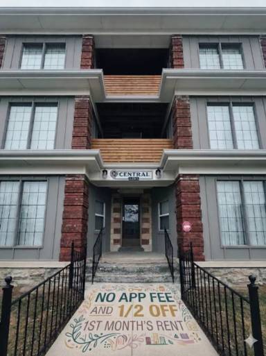 Main picture of 3227 Central St