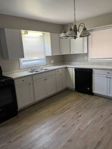 Main picture of 753 Lynn Rd