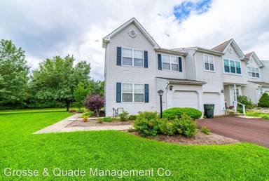 Main picture of 799 Evergreen Cir