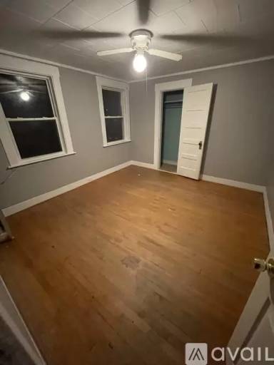 Main picture of 121 Central St