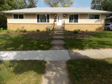 Main picture of 2061 Burns Ave