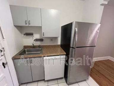 Main picture of 7080 Mitchell Ave