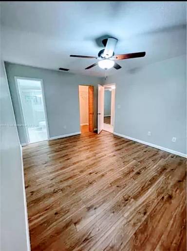 Main picture of 18246 Mediterranean Blvd