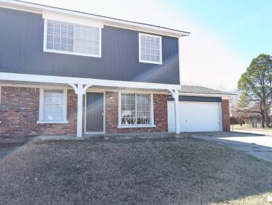 Main picture of 9914 E 22nd Pl