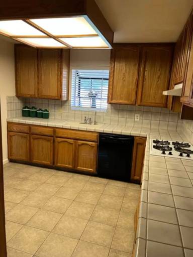 Main picture of 2427 Cherrywood Ct