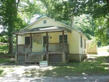 Main picture of 116 Oak St