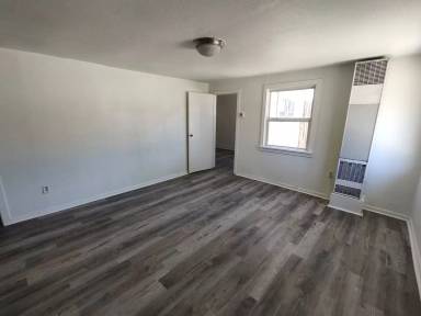 Main picture of 356 Division St