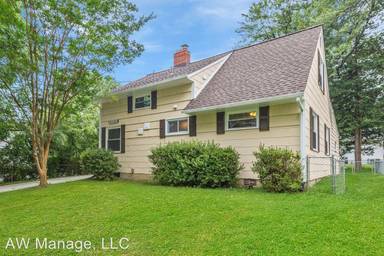 Main picture of 13102 Midway Ave