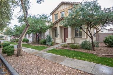 Main picture of 3019 S 101st Ave