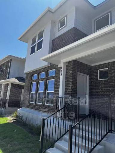 Main picture of 605 W South St