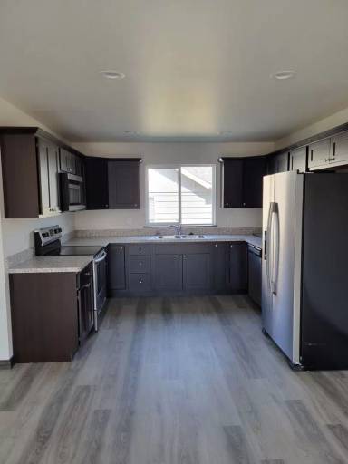 Main picture of 93 W Jefferson Ave