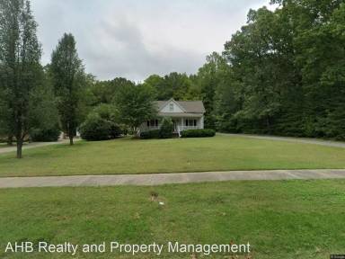 Main picture of 111 Foust Rd