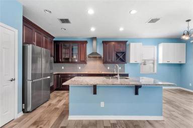 Main picture of 19064 Roseate Dr