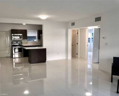 Main picture of 9700 W Bay Harbor Dr