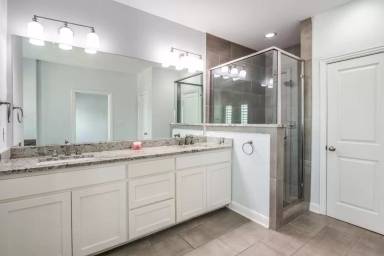 Main picture of 7509 Renaissance Blvd
