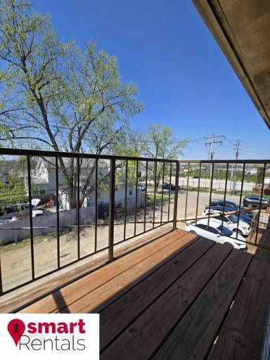 Main picture of 4300 Fairview Ave