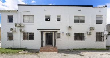Main picture of 850 NW 2nd St