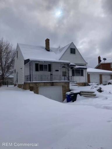 Main picture of 13513 Bellaire Rd