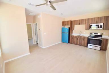 Main picture of 3113 W Kenwood St