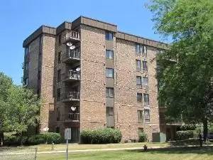 Main picture of 425 Walnut Creek Ln