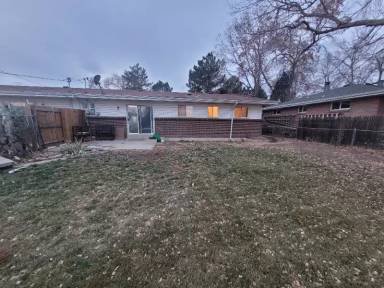 Main picture of 4670 Garland St