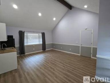 Main picture of 433 Sailwind Way
