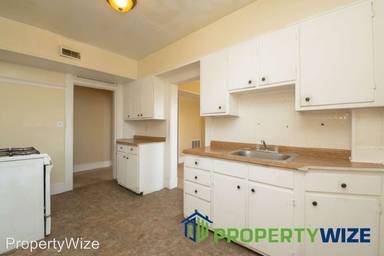 Main picture of 4806 Liberty Heights Ave