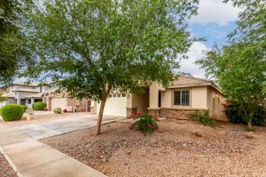 Main picture of 3468 E Crescent Way