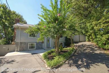 Main picture of 2103 York Dr