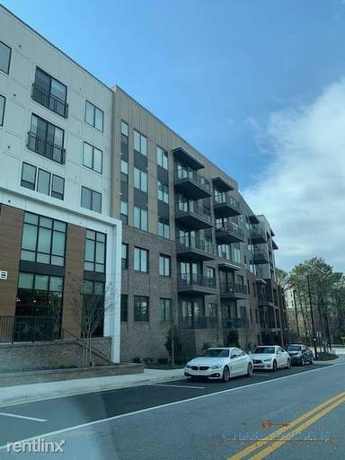 Main picture of 1 Executive Park Dr NE