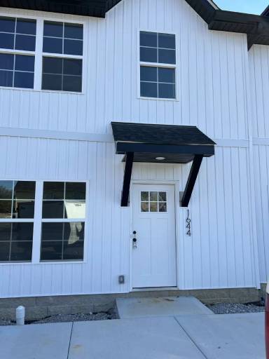 Main picture of 1644 S Jefferson Ave