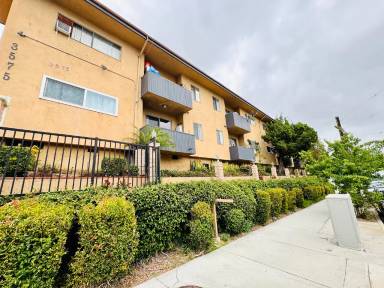 Main picture of 3575 Fletcher Dr