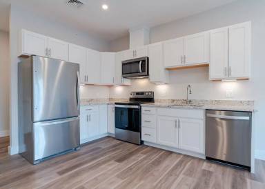 Main picture of 18 Sullivan St