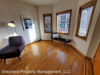 Main picture of 1946 W Diversey Pkwy