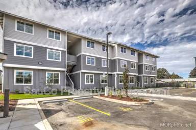 Main picture of 2564 Hawthorne Street - 304