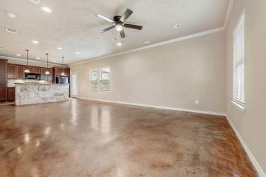 Main picture of 3374 Keefer Loop
