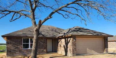 Main picture of 206 E Avenue H