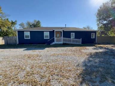 Main picture of 16929 S Memorial Dr