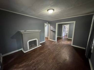 Main picture of 311 W 69th St