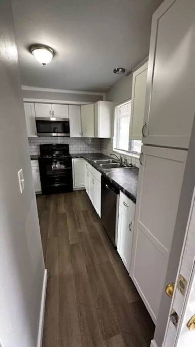 Main picture of 1355 Southwinds Dr