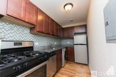 Main picture of 555 W Arlington Apartments