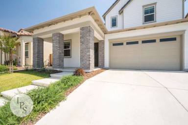 Main picture of 4299 Vineyard Dr