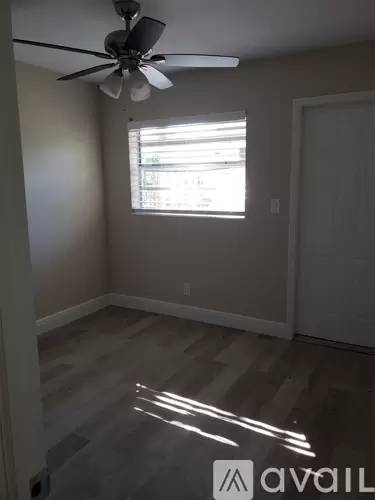 Main picture of 741 Hibiscus Ave