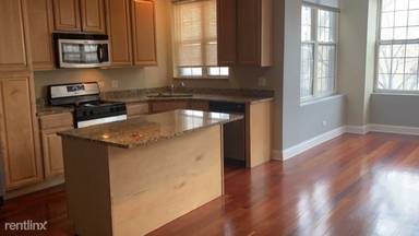 Main picture of 4209 S Michigan Ave