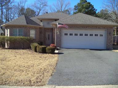 Main picture of 128 Fox Chase Cir