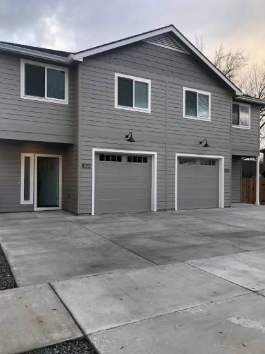 Main picture of 820 Diamond St