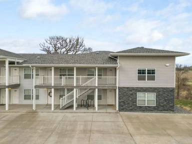 Main picture of 5047 Devils Glen Rd