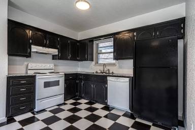 Main picture of 303 Annawood Dr