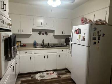 Main picture of 126 Creekside Dr